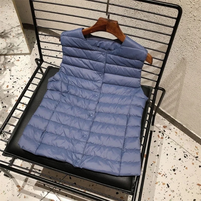 Women Sleeveless Puffer Jacket Spring Winter Female 90% White Duck Down Ultra Lightweight Packable Warm Down Liner Vest 240911