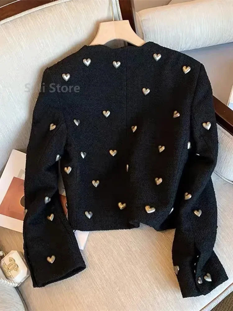 Autumn Winter Fashion Heart Buckle Black Wool Tweed Short Jacket Coat Women Vintage Long Sleeve V Neck Wave Cardigan Outwear Top 240911