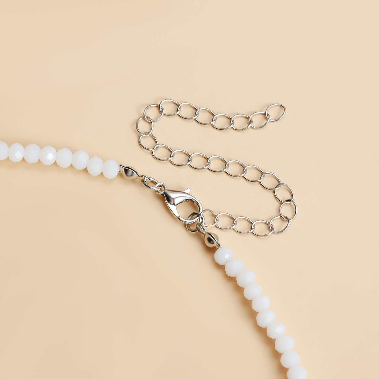 White Beads Pendant Choker Necklaces For Women Heart Tassel Classic Stainless Steel Silver Jewelry Ladies Party Birthday Wedding Gifts Elegant America