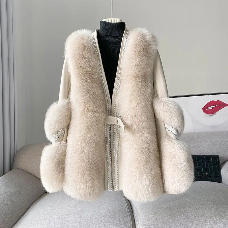 Winter outerwear designer women's fur coat fashion luxury design long sleeve jacket zipper show youthful temperament women outdoor casual outerwe