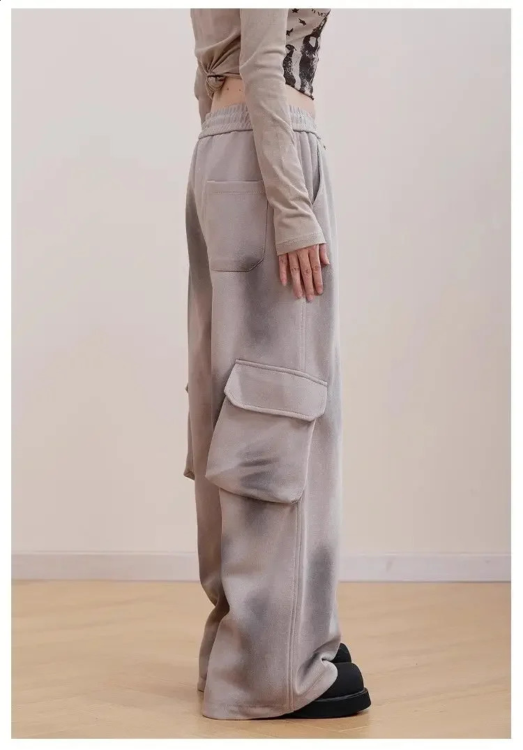 American high street personalized straight leg trendy multi pocket sports pants for men and women autumn loose casual pants y2k 240911