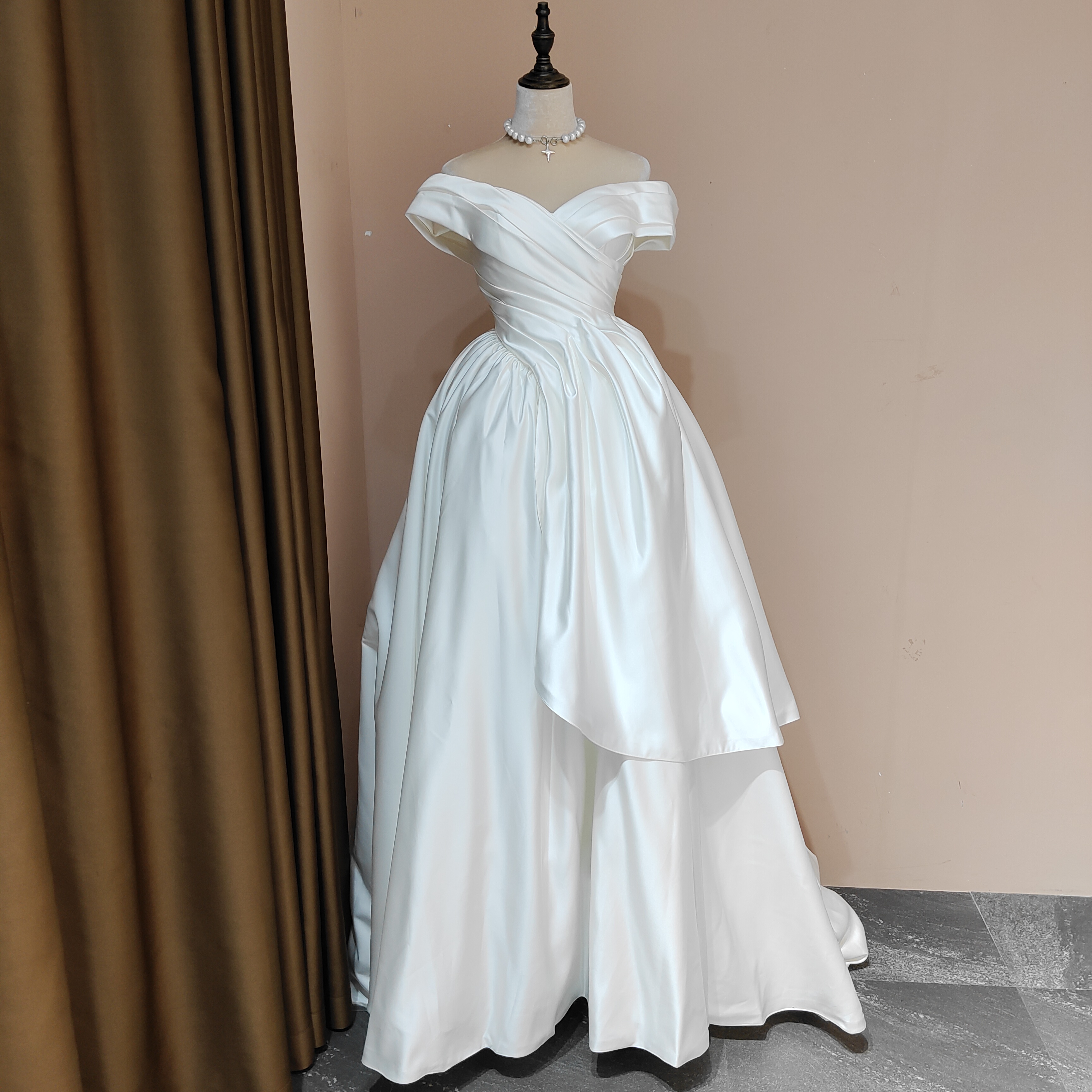 Designer Satin Strapless Off The Shoulder Wedding Dress with Long Train for Garden Church Ceremony