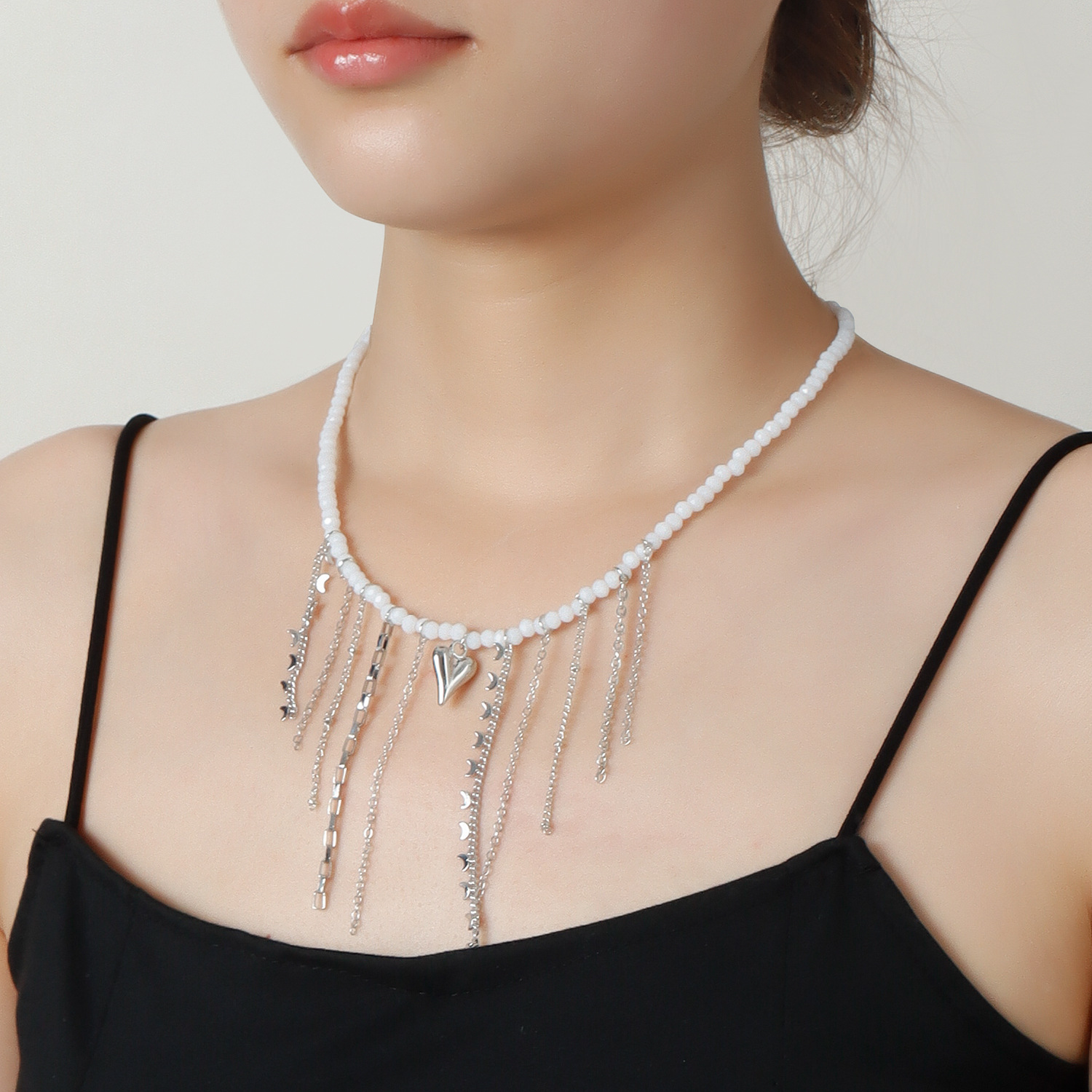 White Beads Pendant Choker Necklaces For Women Heart Tassel Classic Stainless Steel Silver Jewelry Ladies Party Birthday Wedding Gifts Elegant America