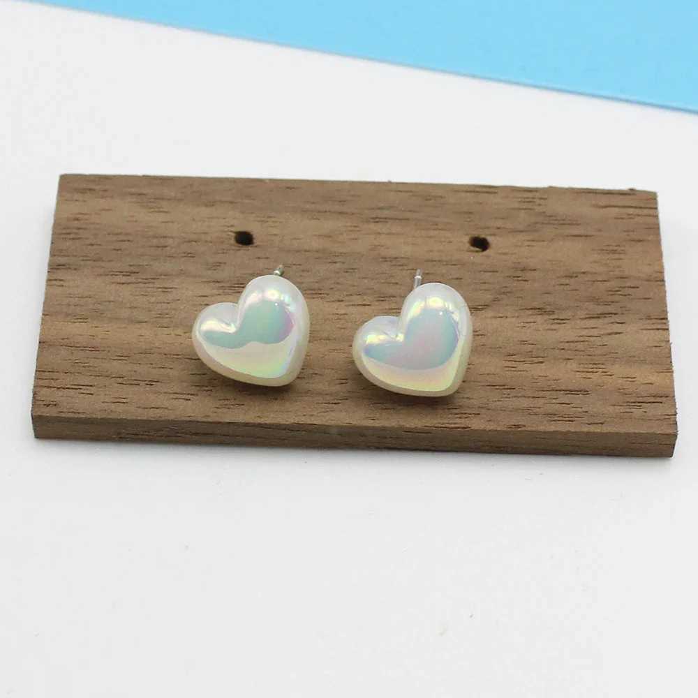 Small Colorful Imitation Pearl Heart Stud Earring for Women Elegant Romantic Temperament Jewelry Accessories Wedding Girl GiftX241023