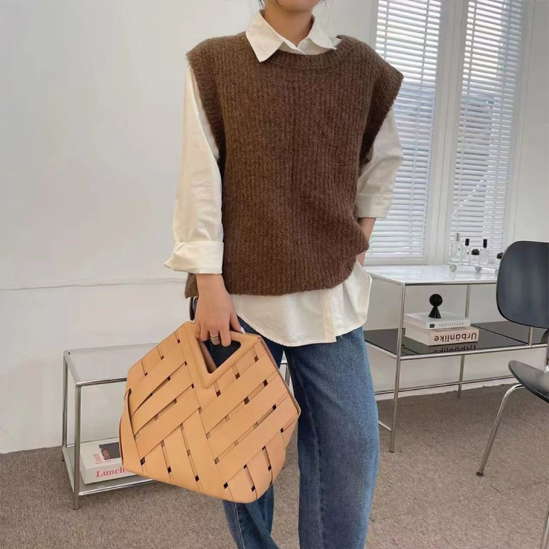 Woven Leather hot Handbag Triangle Design: Large Capacity Women's Shoulder Crossbody Bag with Trifold Wallet