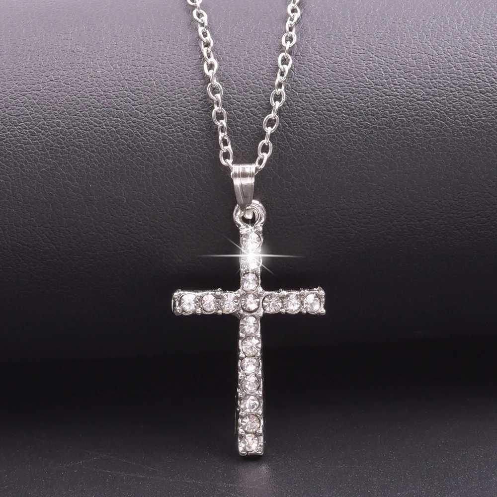 Cross Charm Necklace Crystal Pendant Necklace Womens Accessories Water Diamond Christ Cross Necklace Gift Fashion Jewelry W240918