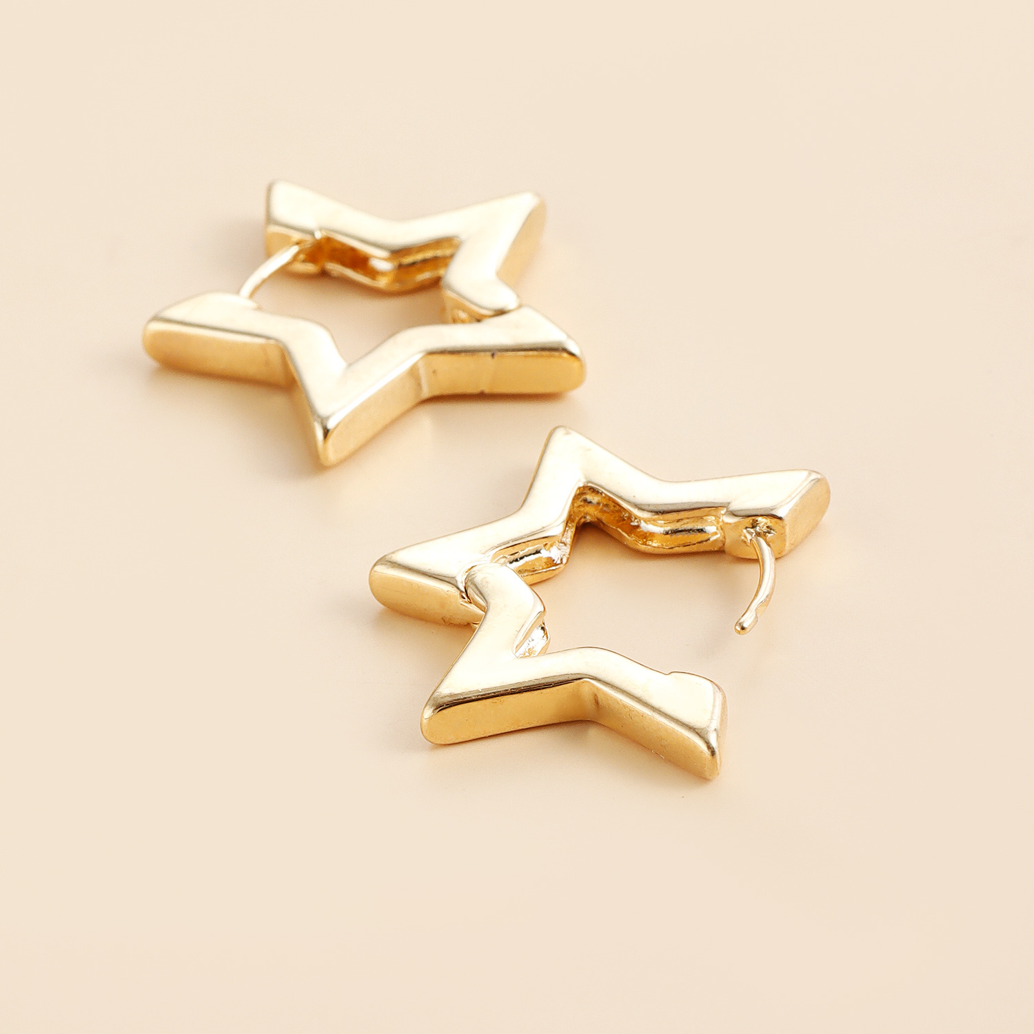 Stainless Steel Star Girl Y2K Stud Earrings For Women Vintage 2025 New In Gold Plated Silver Color Geometric Jewelry Ladies Party Birthday Daily Outfi