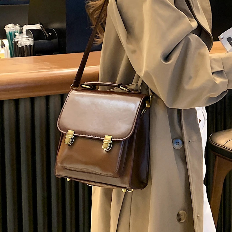 Retro Crossbody Bag Korean Creative Buckle Adjustable Shoulder Strap Shoulder Bag Fashion Backpack Trend 240912