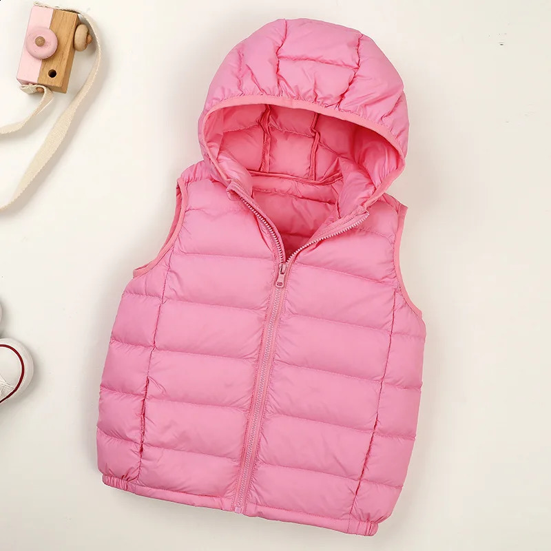 Ultra Light Hooded Kids Duck Down Vest Autumn Winter Portable Children Waistcoat for Boys Girls Baby Puffer Jacket Coat 240913