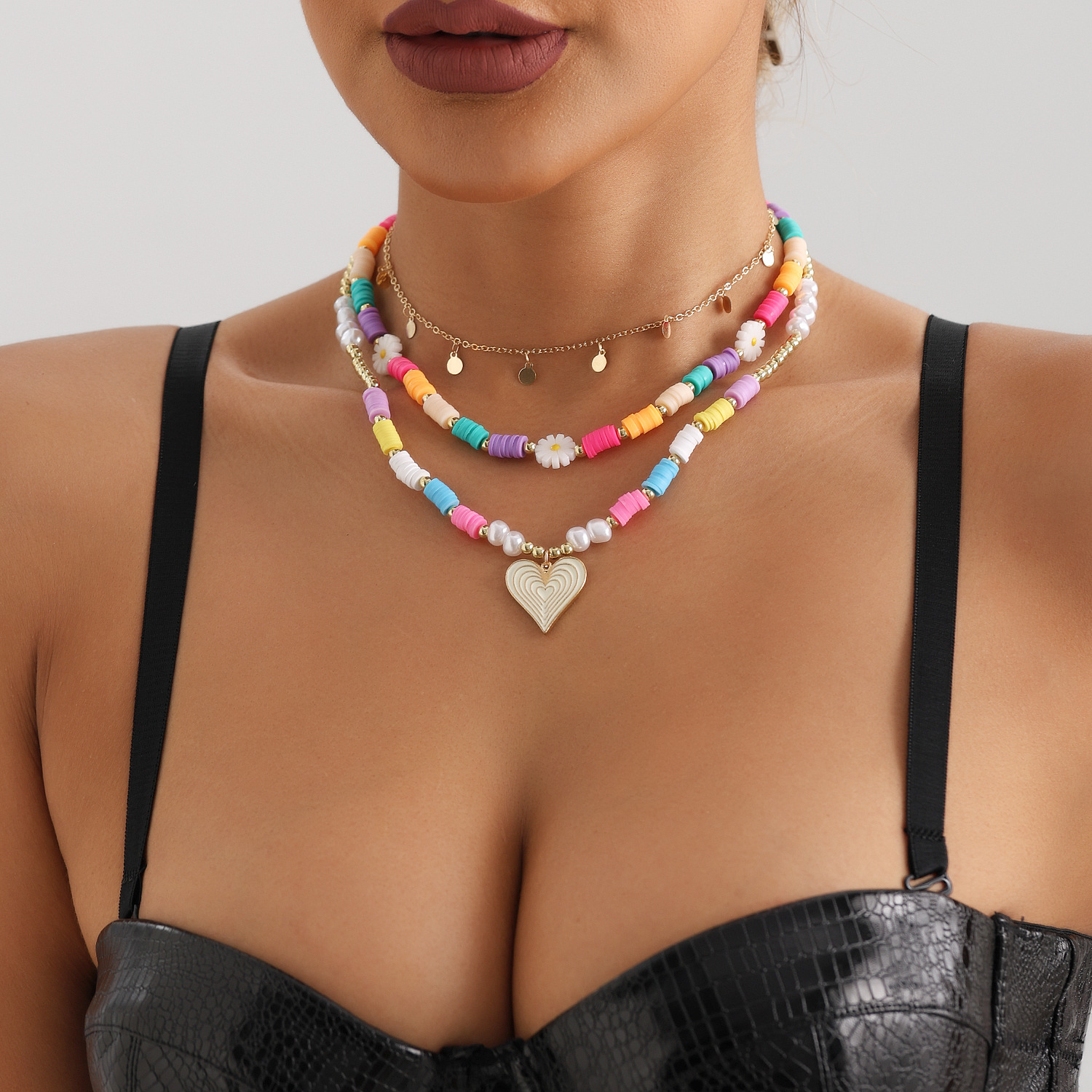 Bohemian Women's Stackable Multi-Layered Daisy Chain with Colorful Clay Heart Pendant Gold Plated Beads Chain Pendant Necklace Heart Flower Jewel