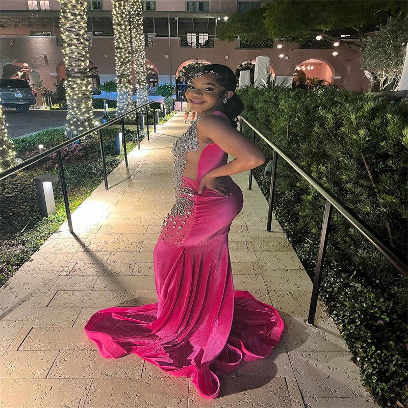 Elegant Fuchsia Prom Dresses 2025 Diamond Crystal Mermaid Evening Dress Black Women Velvet Birthday Party Gown Engagement Wear Formal Occasion Dress C