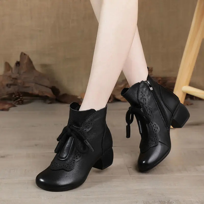 Womens Leather Boots Ethnic Style Retro Mom Short Boots Soft Bottom Round Head Leisure Non-slip Shoes Sapatos Femininos 250418