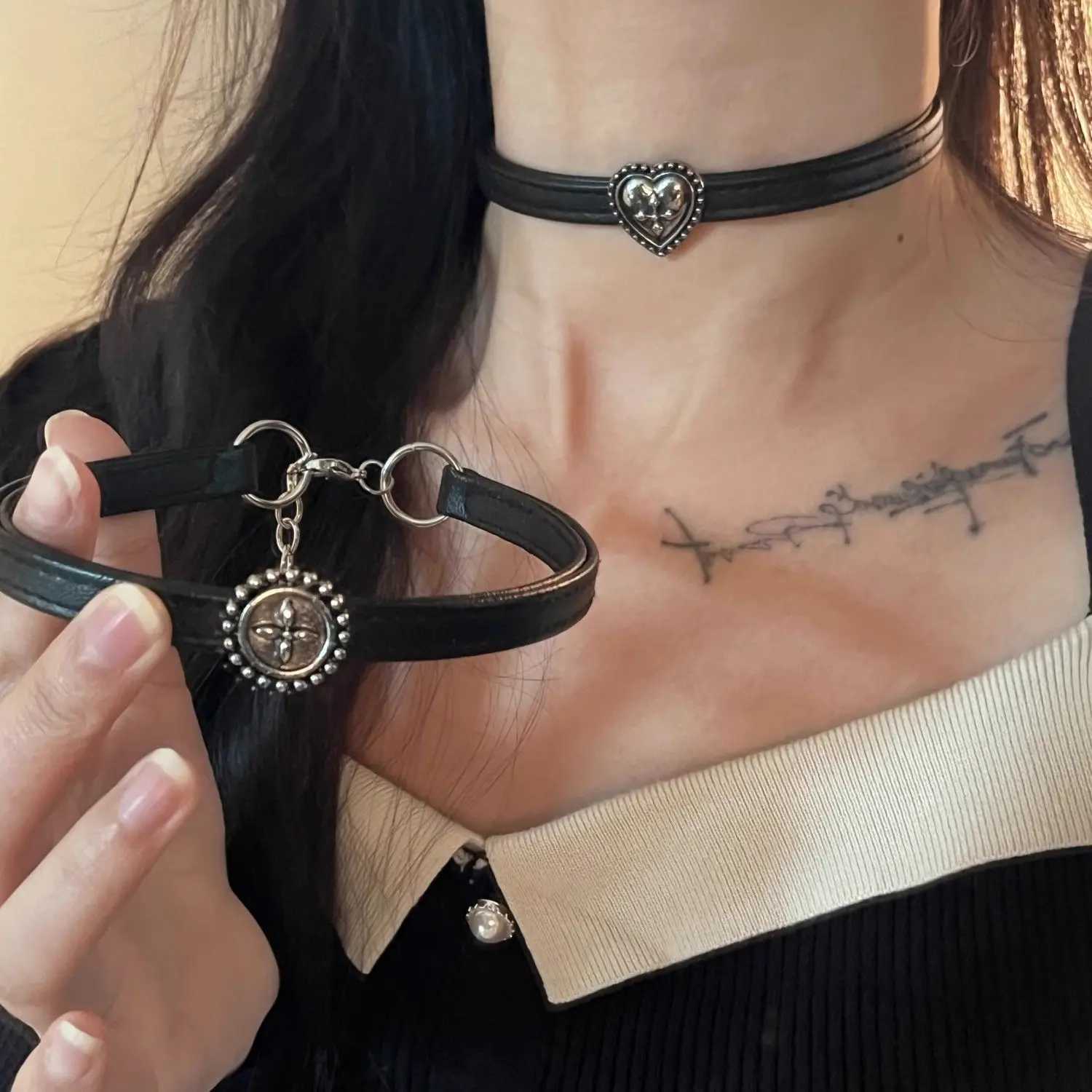 Vintage Flower Heart Necklace for Women Fashion Punk Pu Leather Choker Collar Chain Jewelry Goth Cool Stuff Couple AccessoriesX240918