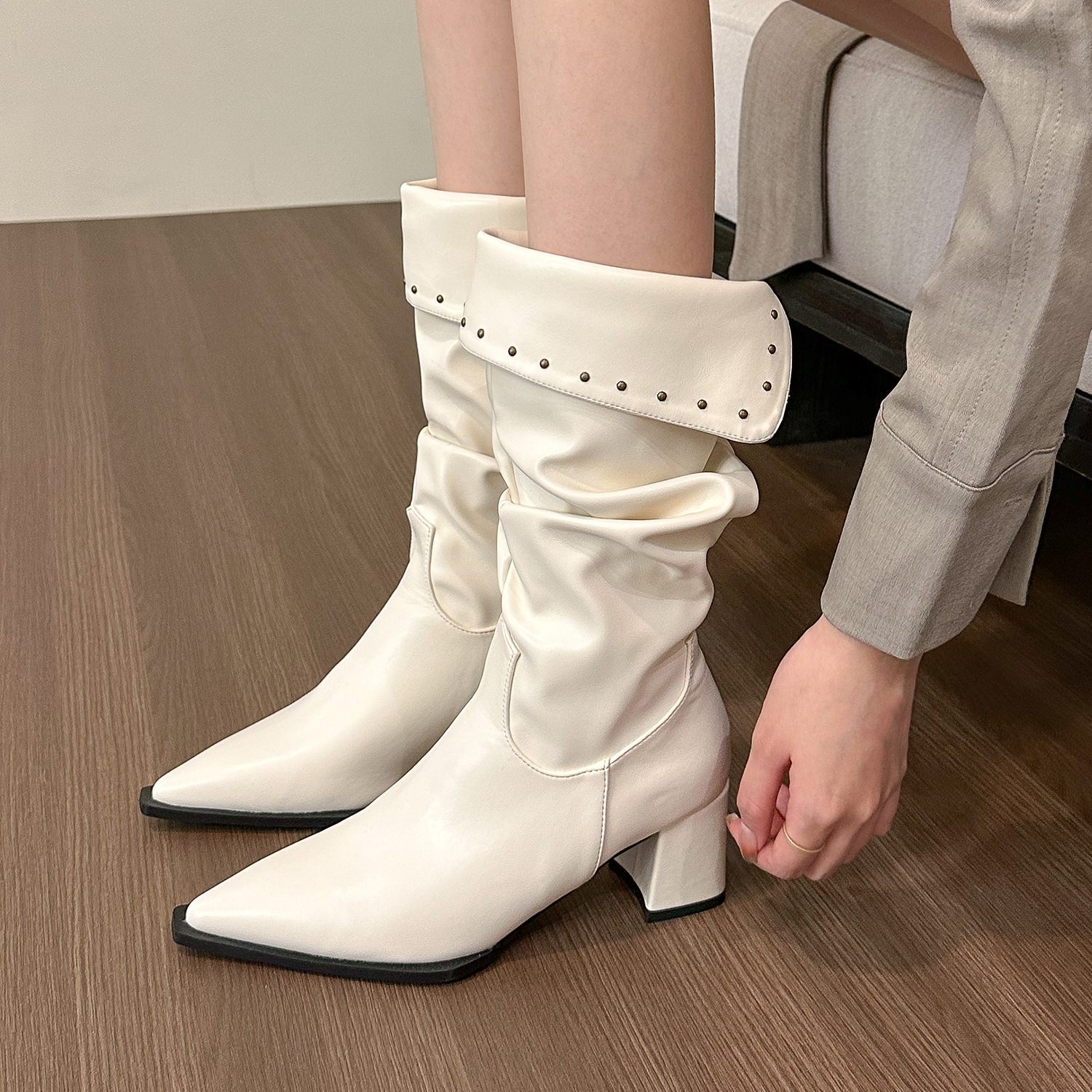 Women Shoes Boots Vintage Casual Style Spicy Girl Pointed Toe High Heel Clunky Heel Free shipping