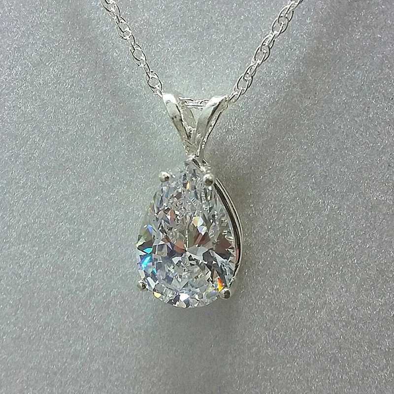 Huitan luxury pear cubic zirconia pendant necklace used for weddings engagement parties high-quality silver fashion jewelry W240918