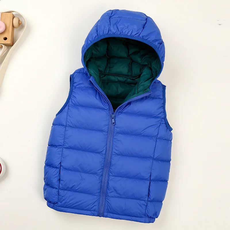 Ultra Light Hooded Kids Duck Down Vest Autumn Winter Portable Children Waistcoat for Boys Girls Baby Puffer Jacket Coat 240913