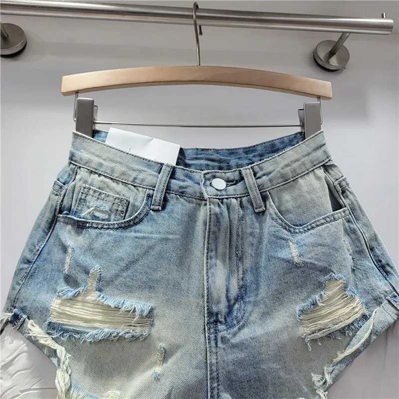 2024 Summer New Womens Pink Hole Denim Shorts High Waist Slimming Spicy Girl A-line Ragged Edge ShortsX240918