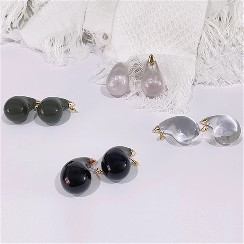 Hangzhi Retro Transparent Resin Large Earrings Transparent Water Drop Elegant Metal Short and Fat Jewelry Gift French Women Style 240918