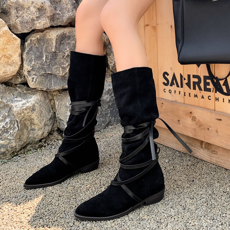 Sexy Lace-up Boots: Comfort & Style for the Modern Woman 1d4c