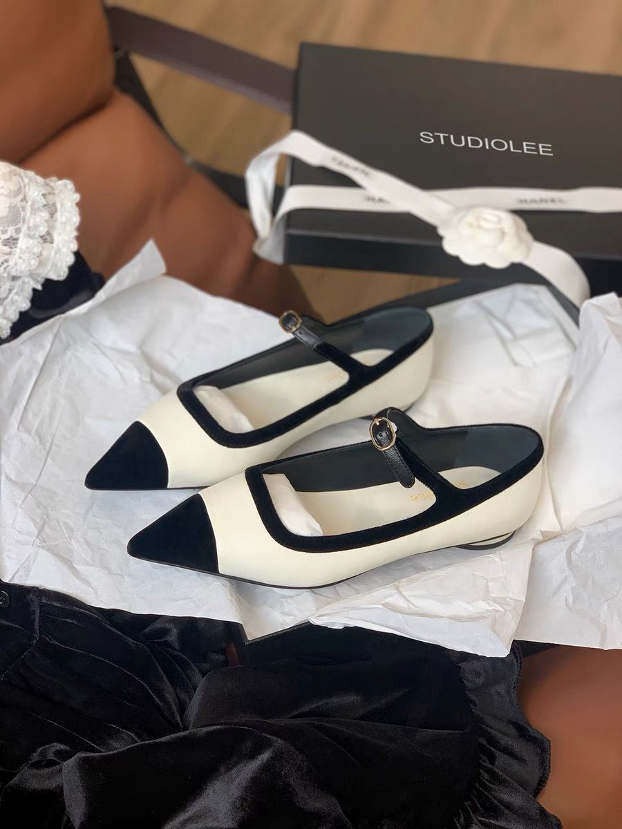 French style single shoe women's evening style pointed light mouth color blocked belt buckle thick heel flat bottom Mary Jane shoes