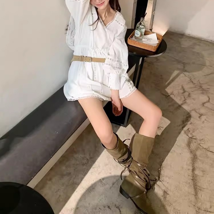 Sexy Lace-up Boots: Comfort & Style for the Modern Woman 1d4c