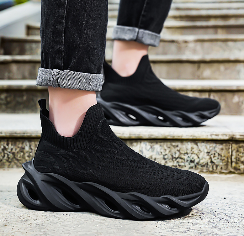 Men Women Couple Sports Breathable Fly Woven Blade Shoes Slip On Sneakers fashion