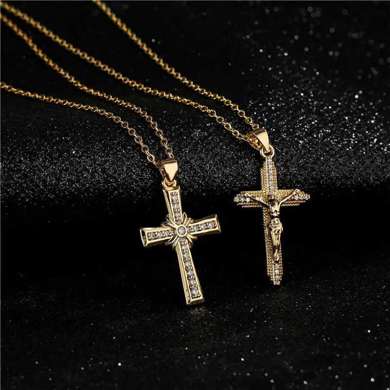 NEWBUY Gold Jesus Cross Pendant Stainless Steel Chain Necklace Suitable for Women Men Classic Design Christian Jewelry Gifts W250318