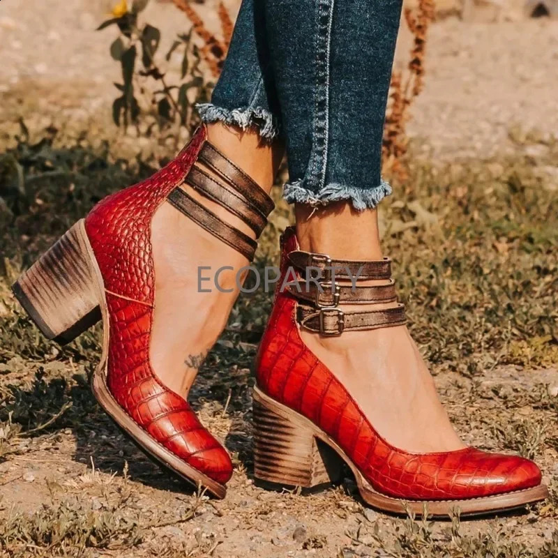 European and American off-season thick high-heeled sandals for women oversized buckle sandals for women 240914