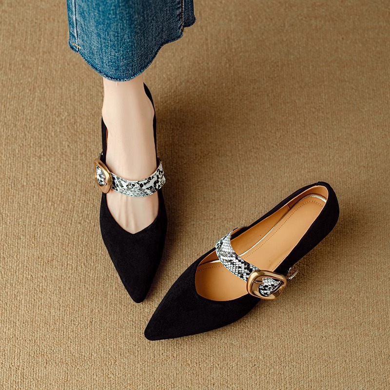 Matte soft leather pointed mid heeled shoes women's French retro slim heeled Mary Jane shoes versatile one-piece buckle with high heels
