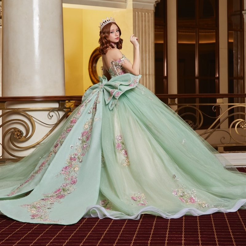 Light Mint Green Shiny Ball Gown Quinceanera Dresses 2025 Applique Lace Beads Bow Tull Sweet 16 Dress Birthday Party Vestidos De XV Anos