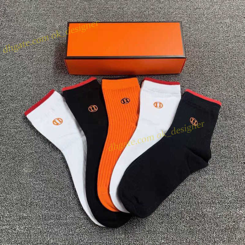 For Men's Socks Designer Men's Socks Designer Luxury Designer Socks Mens Men Women Pure Cotton Sports Womens Couple Style Breathable 06LL