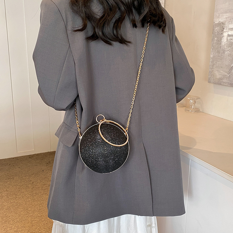 New Shoulder Personalized Design Spherical Bag 2025 Fashionable Handheld Small Round Stylish And Beautiful Crossbody Bag For Women's Mouth Red En