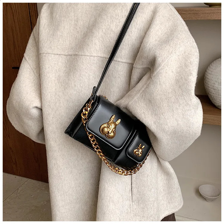 er PU Leather Womens Shoulder Retro Chain Metal Rabbit Crossbody Bag Flap Handbag 240913 7c7c 4