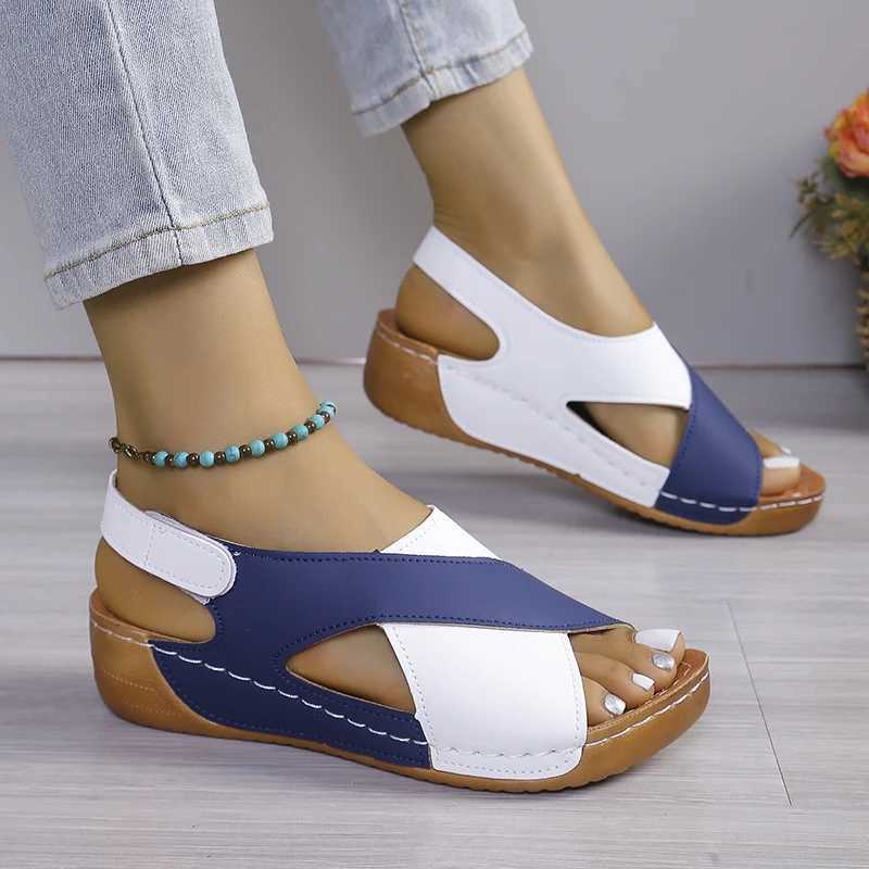 Women Platform Sandals Summer 2024 New Mixed Color Sandals Designer Shoes for Women Casual Beach Sandals Womens Sandals Z250617