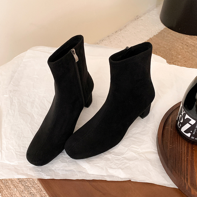 2024 Autumn French Side Zipper Thick High Heel Leather Short Boots