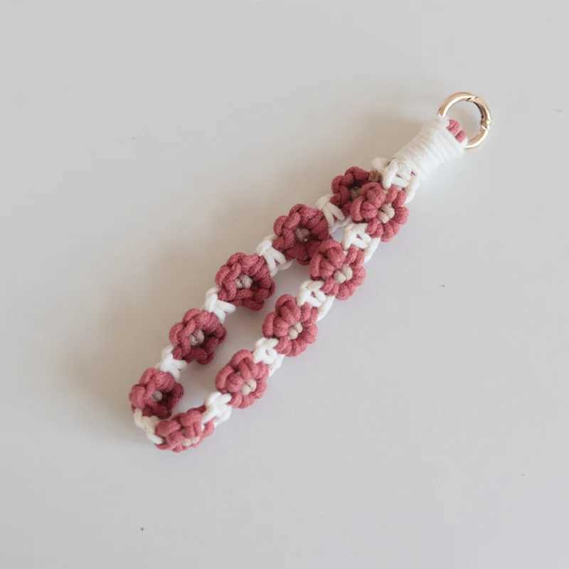 Daisy Flower Macrame wristband keychain Bohemian keychain Fob wristband drawstring bracelet keyring wallet charm crochet hookXJ250319