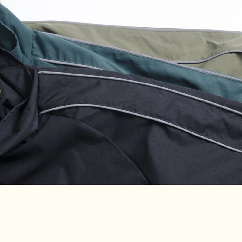 Jackets Men Autumn Pockets Casual Patchwork Loose Windbreaker Stripe Zipper Stand Collar Waterproof Outdoor Sports Bomber Jacket 240911