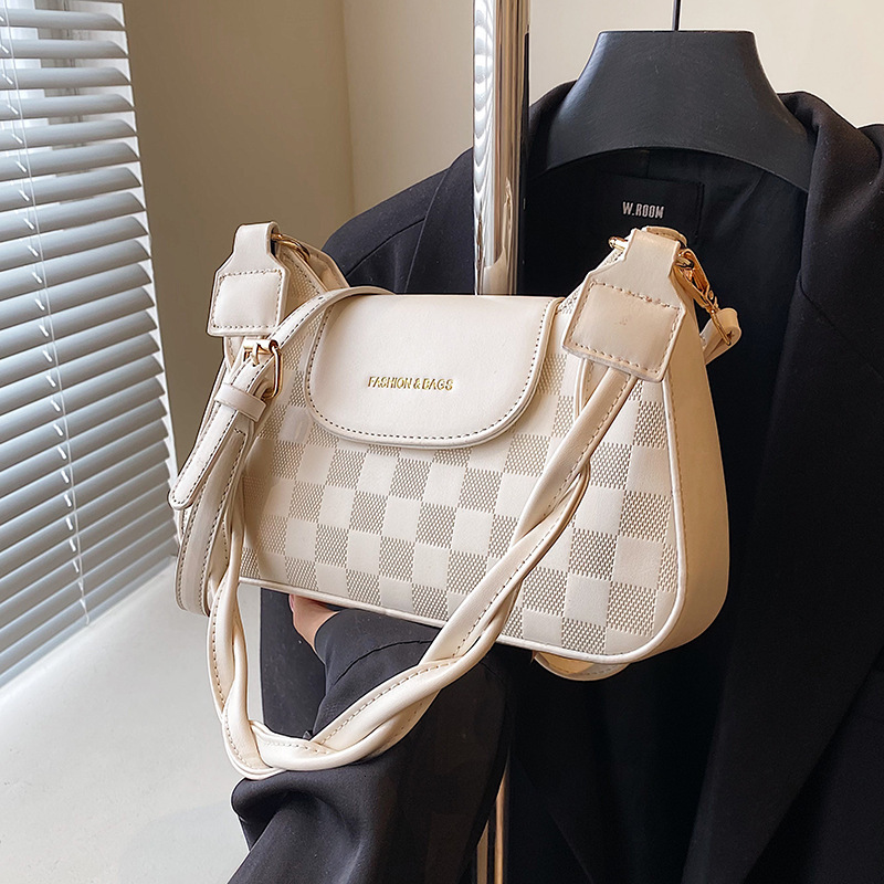 High-grade niche design bag 2024 new bag for women popular cross-body bag explosive single shoulder underarm bag