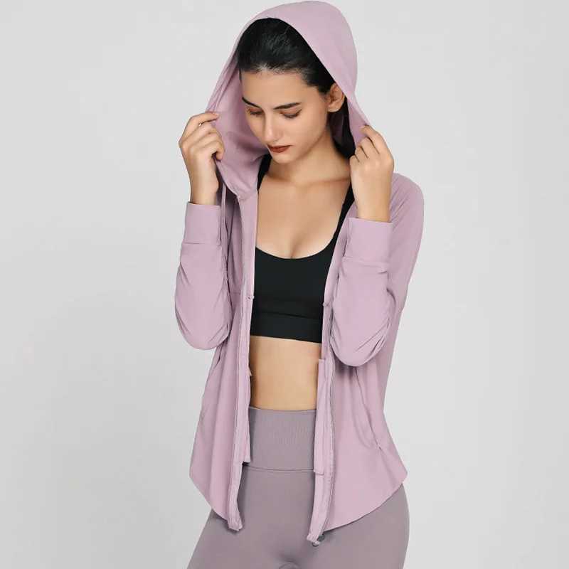 Women Fitness Jacket Breathable Sun Protection Sweatshirt Loose Sports Running Zipper Jacket With Pockets Gym Coat Outerwear M240919