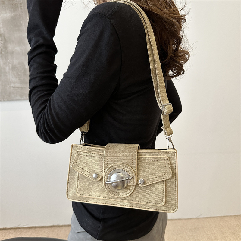2025 Popular Women's New Casual Women's Bag Simple Designer Bag Spring And Summer Beautiful Texture Chain Single Shoulder Slanted Small Squa