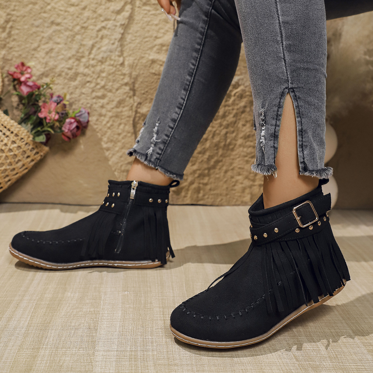 Women's Winter Boots: Plus Size, Flat Bottom, Warm Trendy Comfort Shoes in Black, Brown, Khaki a6f4