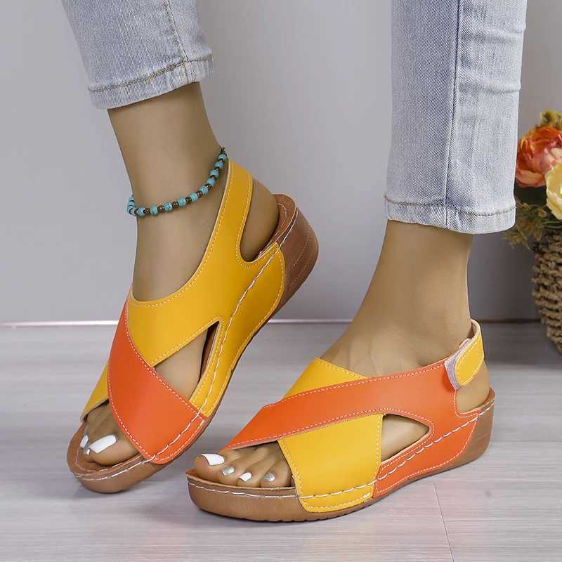 Women Platform Sandals Summer 2024 New Mixed Color Sandals Designer Shoes for Women Casual Beach Sandals Womens Sandals Z250617