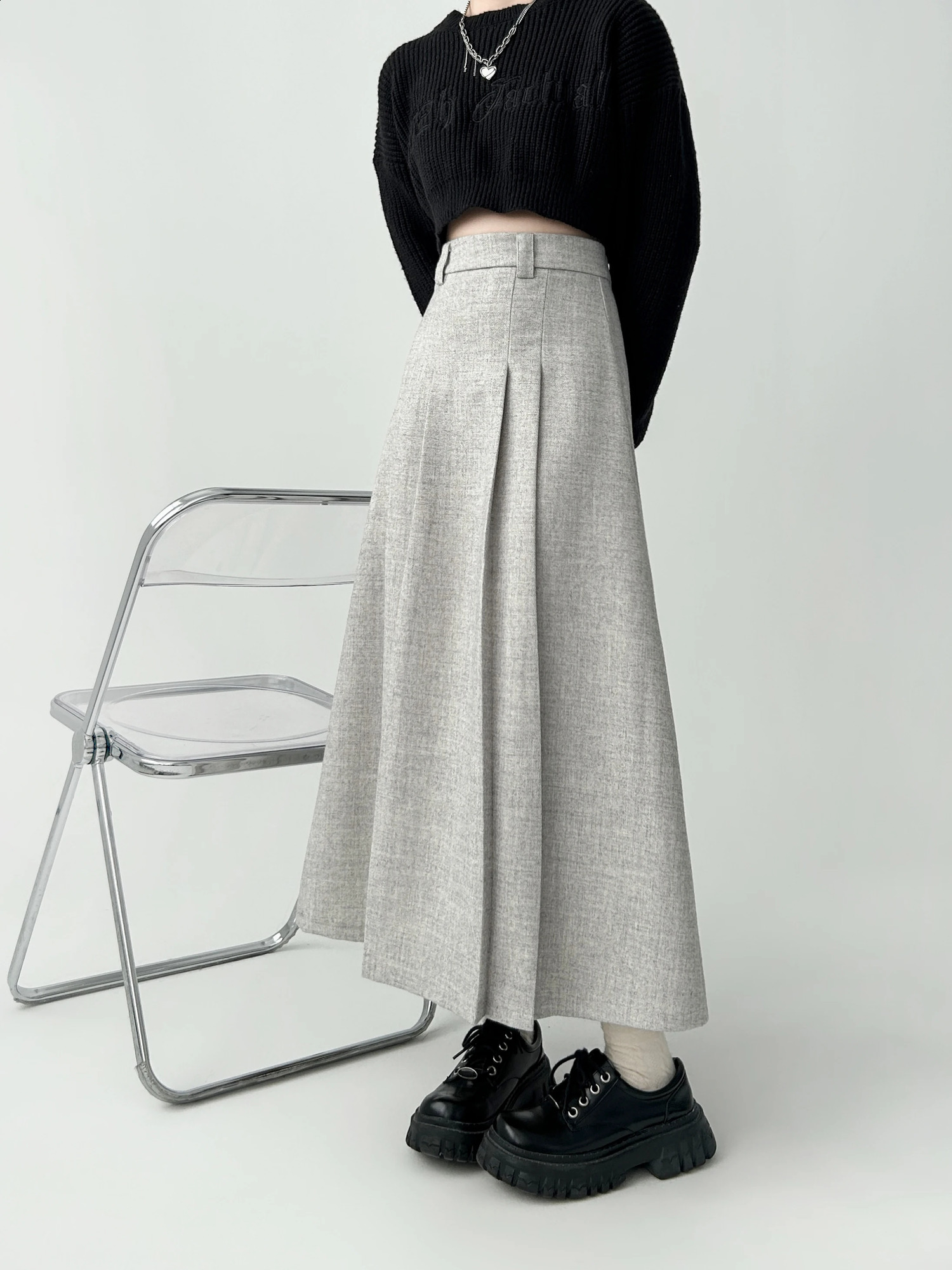 Womens A-line black pleated skiing retro 90s aesthetics Y2k gray long leather Harajuku Korean skiing 2000s clothing 240919