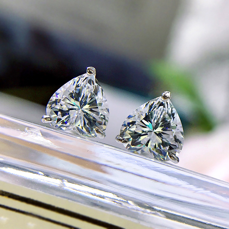 Sterg Sier Moissanite Heart Stud Earrings: Exquisite 2024 Jewelry Gift