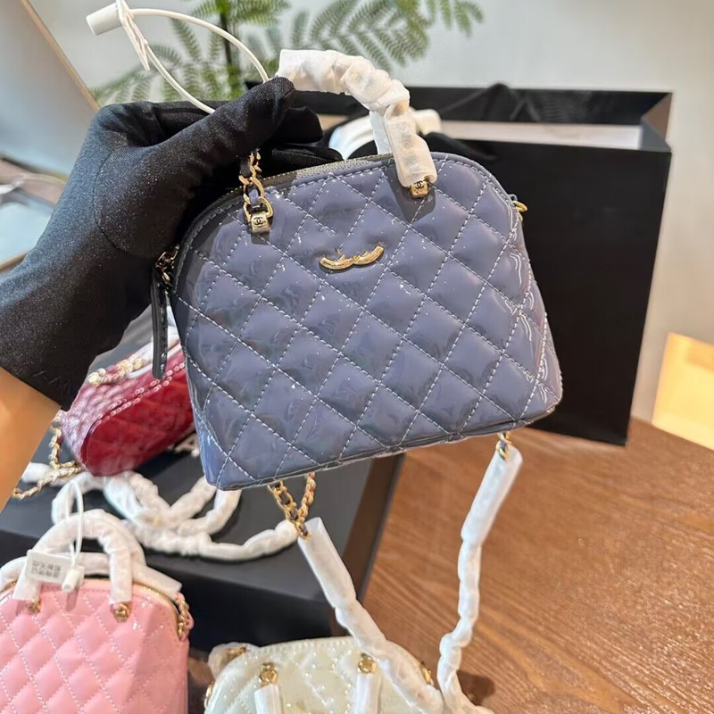 Luxurious Shell Handbag Designer Leather Chain Shoulder Bag Mini Crossbody Bag CC Bag Fashion Retro Shopping Bag 15cm