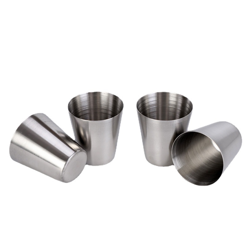 Supply 30ml wine cup+stainless steel wine cup cover, convenient cold drink cup, single-layer Baijiu cup