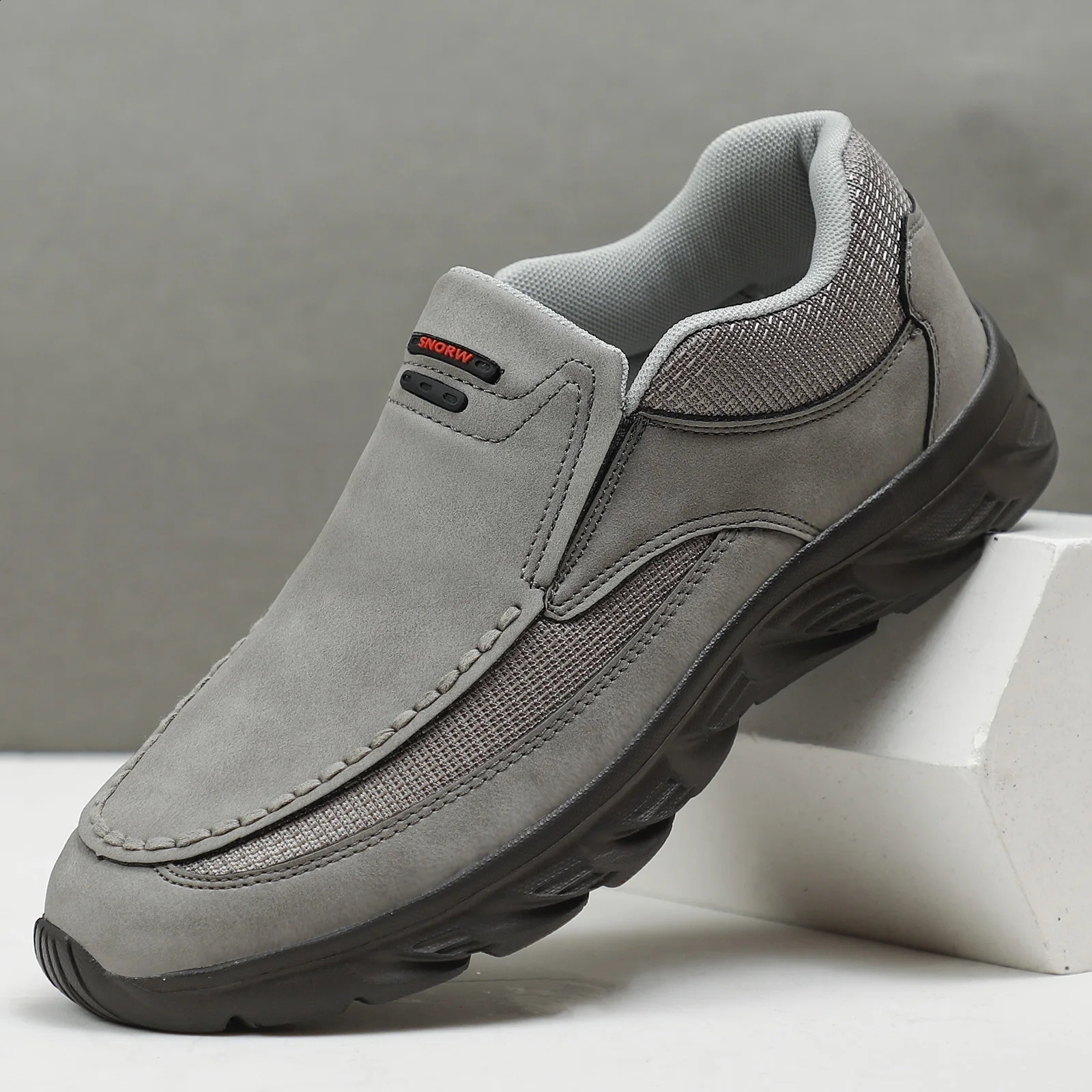 Men Loafers Slip on Casual Shoes for Men Comfortable Walking Sneakers Male Business Shoe Driving Footwear 240909