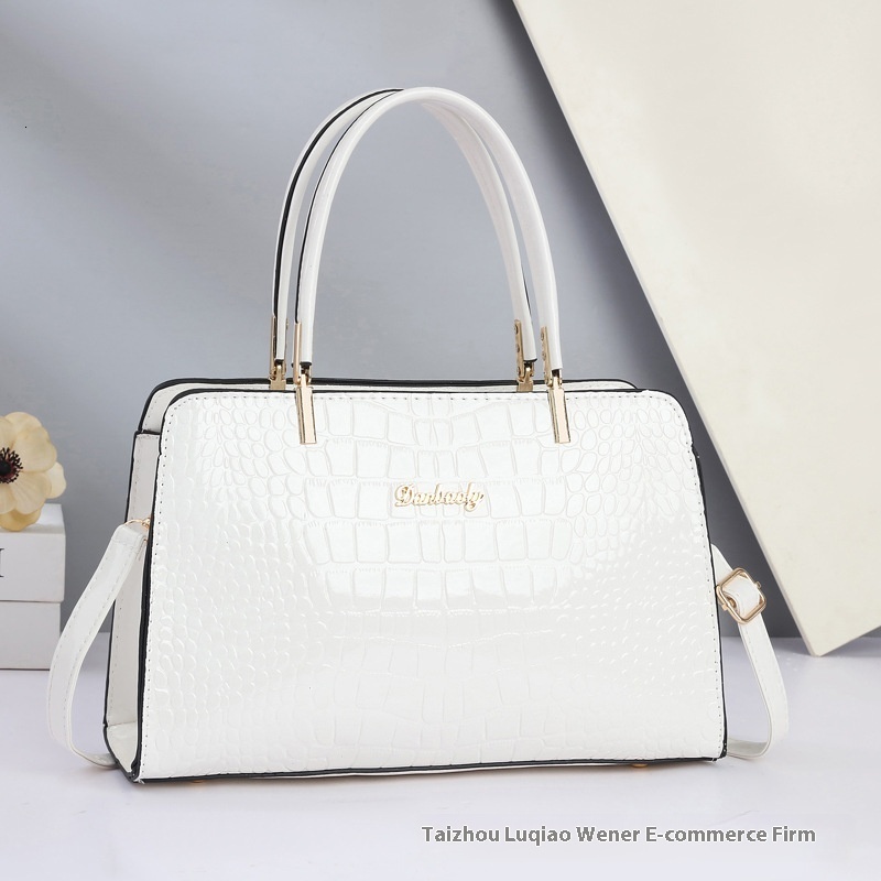 DHGM Women's Bag 2023 Autumn/Winter New Crocodile Emed Large designer bag Capacity Single Shoulder Diagonal Straddle Handbag