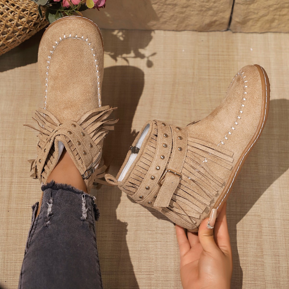 Women's Winter Boots: Plus Size, Flat Bottom, Warm Trendy Comfort Shoes in Black, Brown, Khaki a6f4