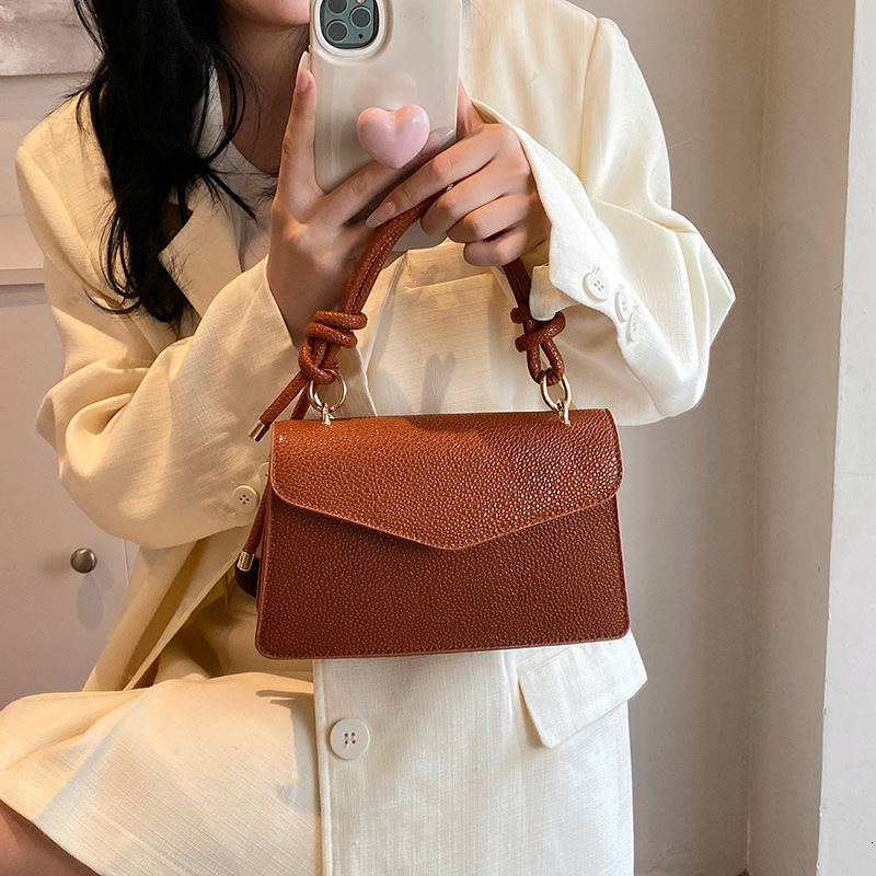 Designer Bag Niche Design France 2025 New Women's Bag Fashion Handheld Small Square Bag Premium Shoulder Bag Women's Crossbody Bag